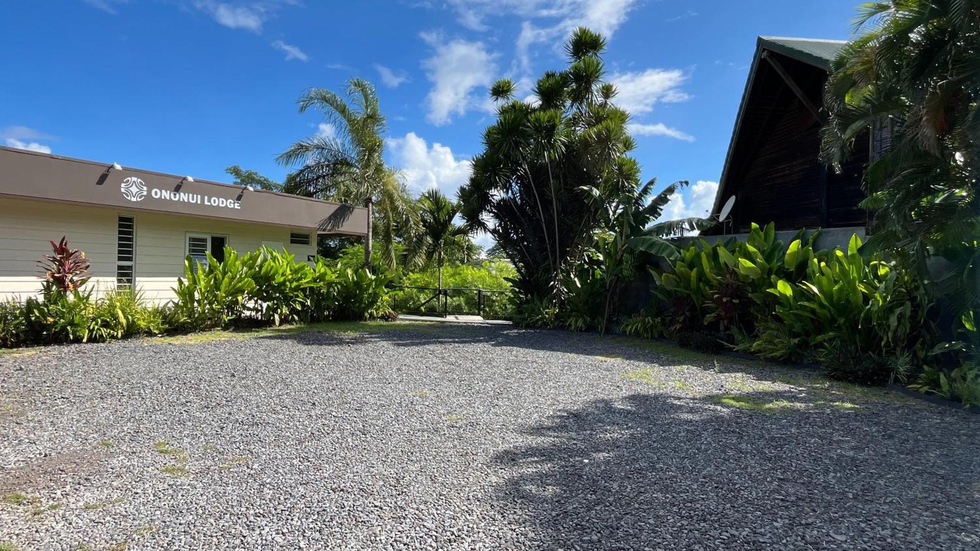 Ononui Lodge Airport, Ocean-View, Private Bathroom And Balcony, Free Wifi And Parking, On-Site Car Rental Faaa Exteriör bild
