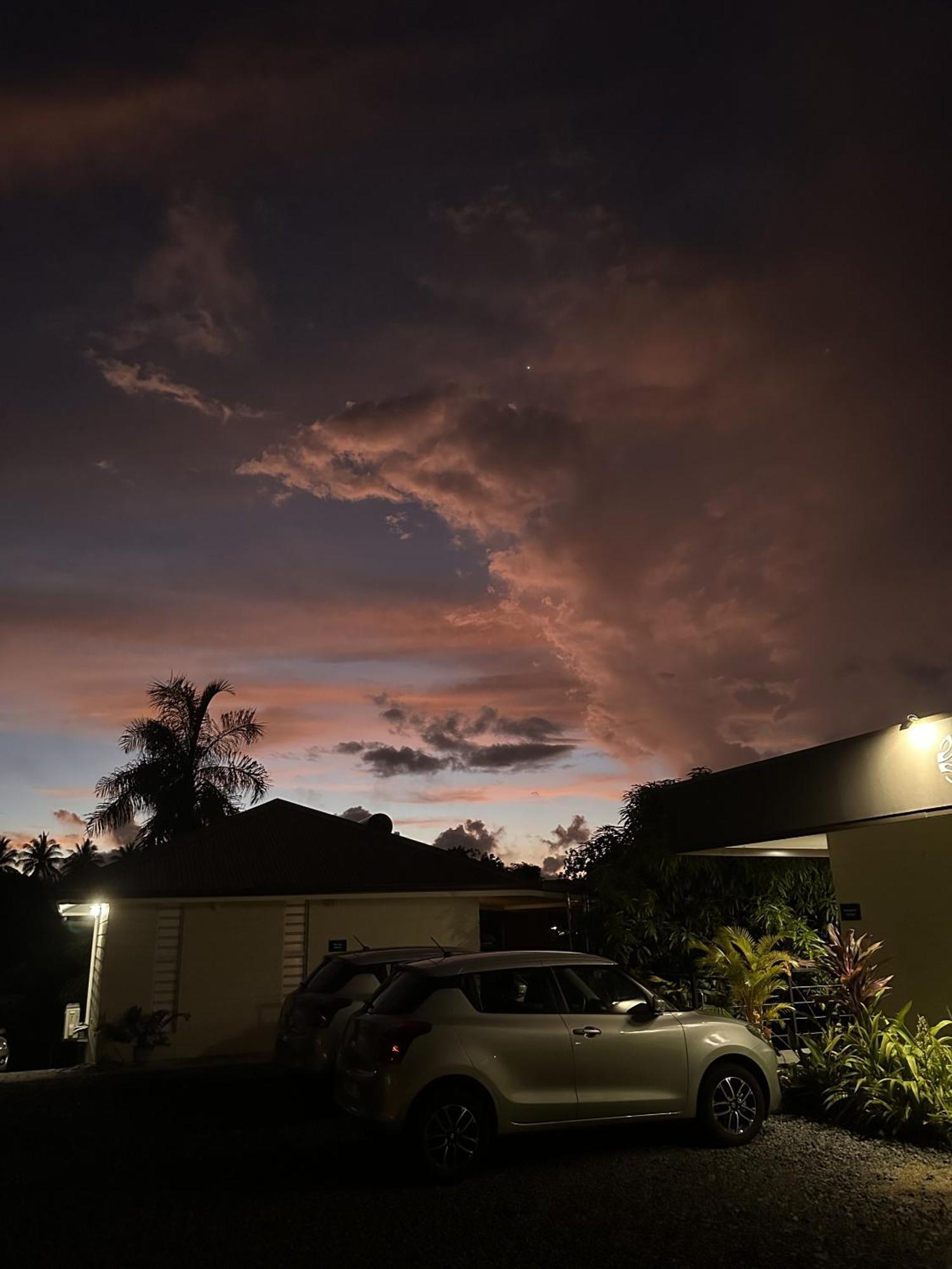 Ononui Lodge Airport, Ocean-View, Private Bathroom And Balcony, Free Wifi And Parking, On-Site Car Rental Faaa Exteriör bild