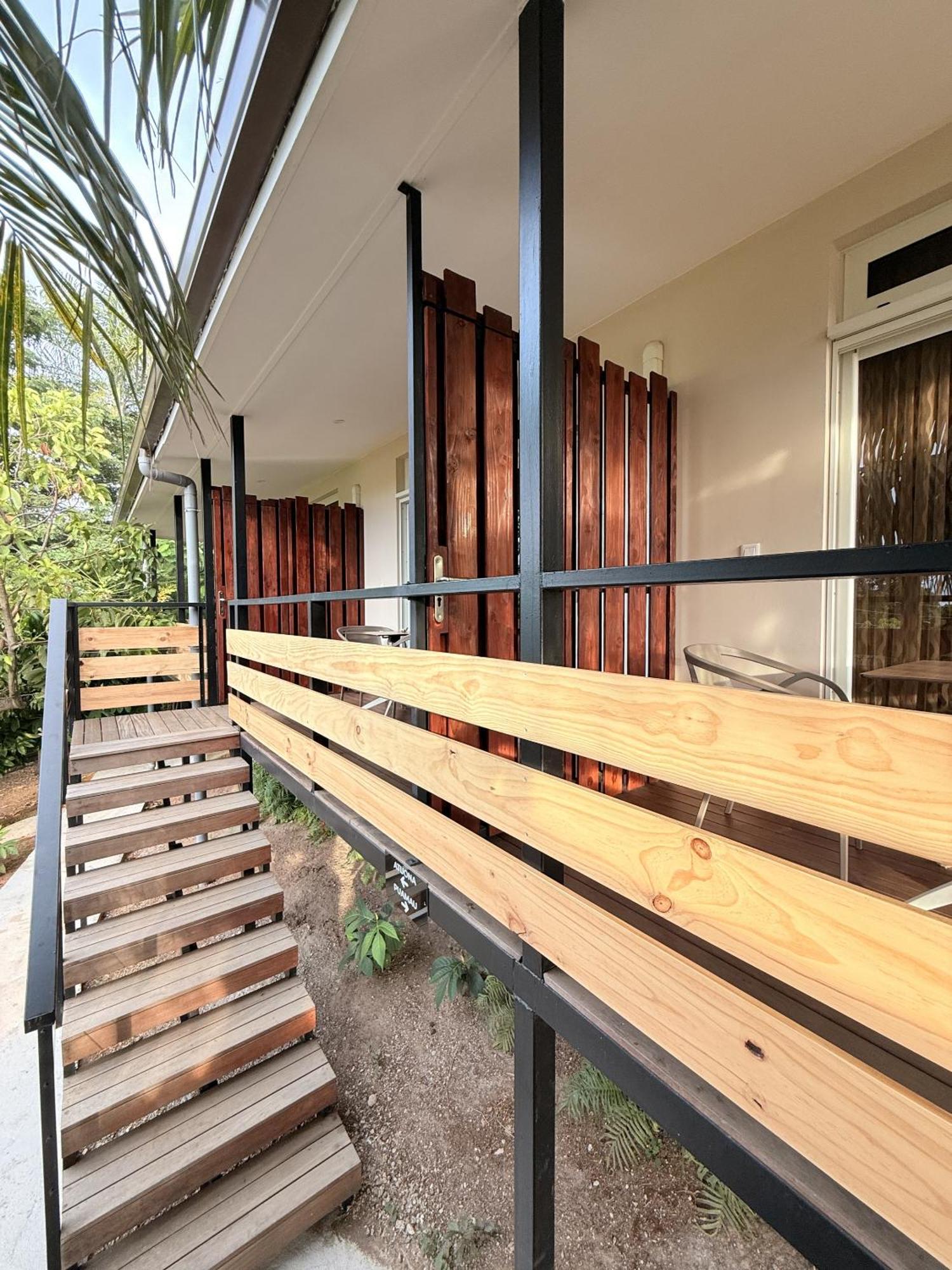 Ononui Lodge Airport, Ocean-View, Private Bathroom And Balcony, Free Wifi And Parking, On-Site Car Rental Faaa Exteriör bild
