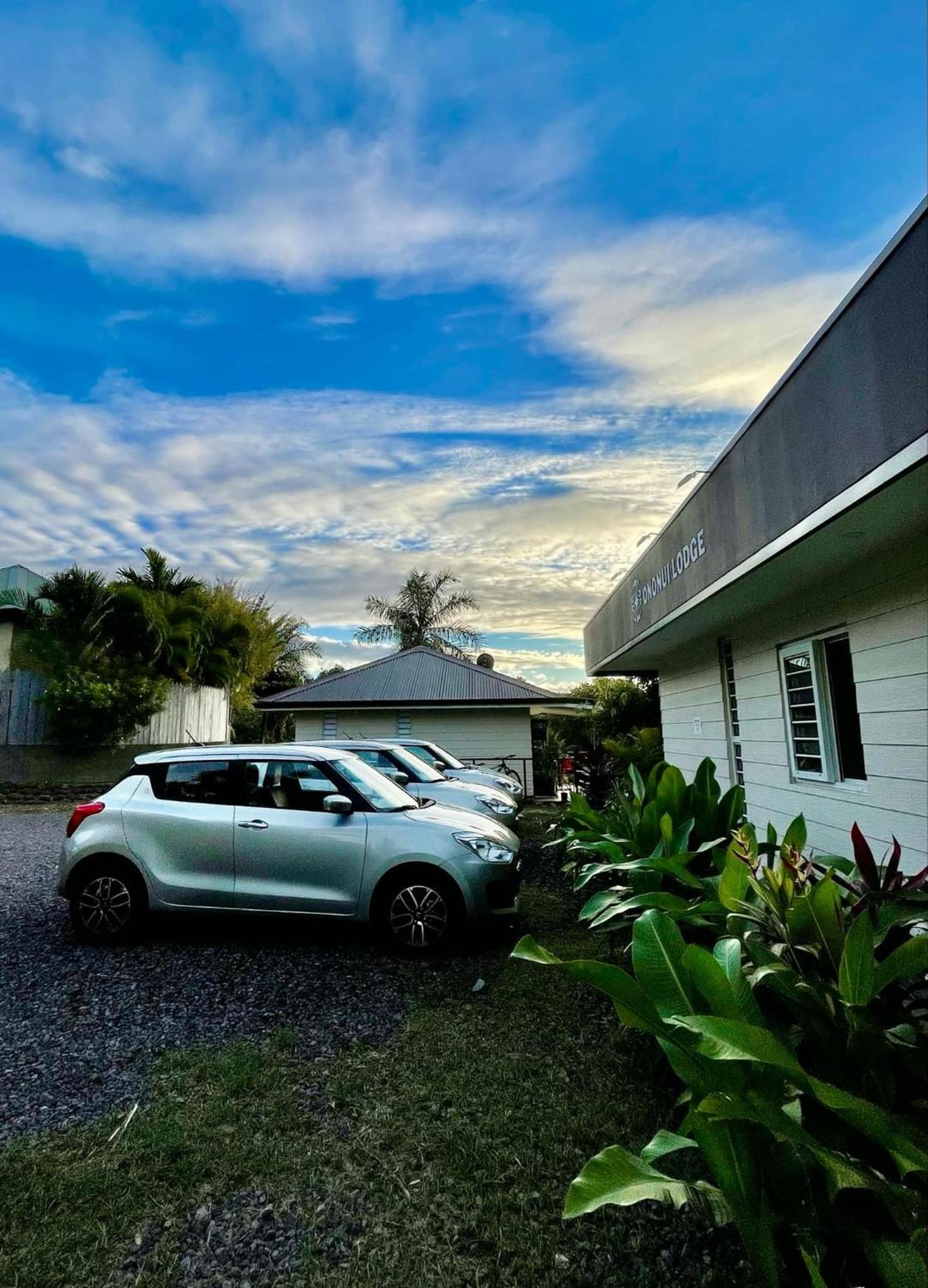 Ononui Lodge Airport, Ocean-View, Private Bathroom And Balcony, Free Wifi And Parking, On-Site Car Rental Faaa Exteriör bild
