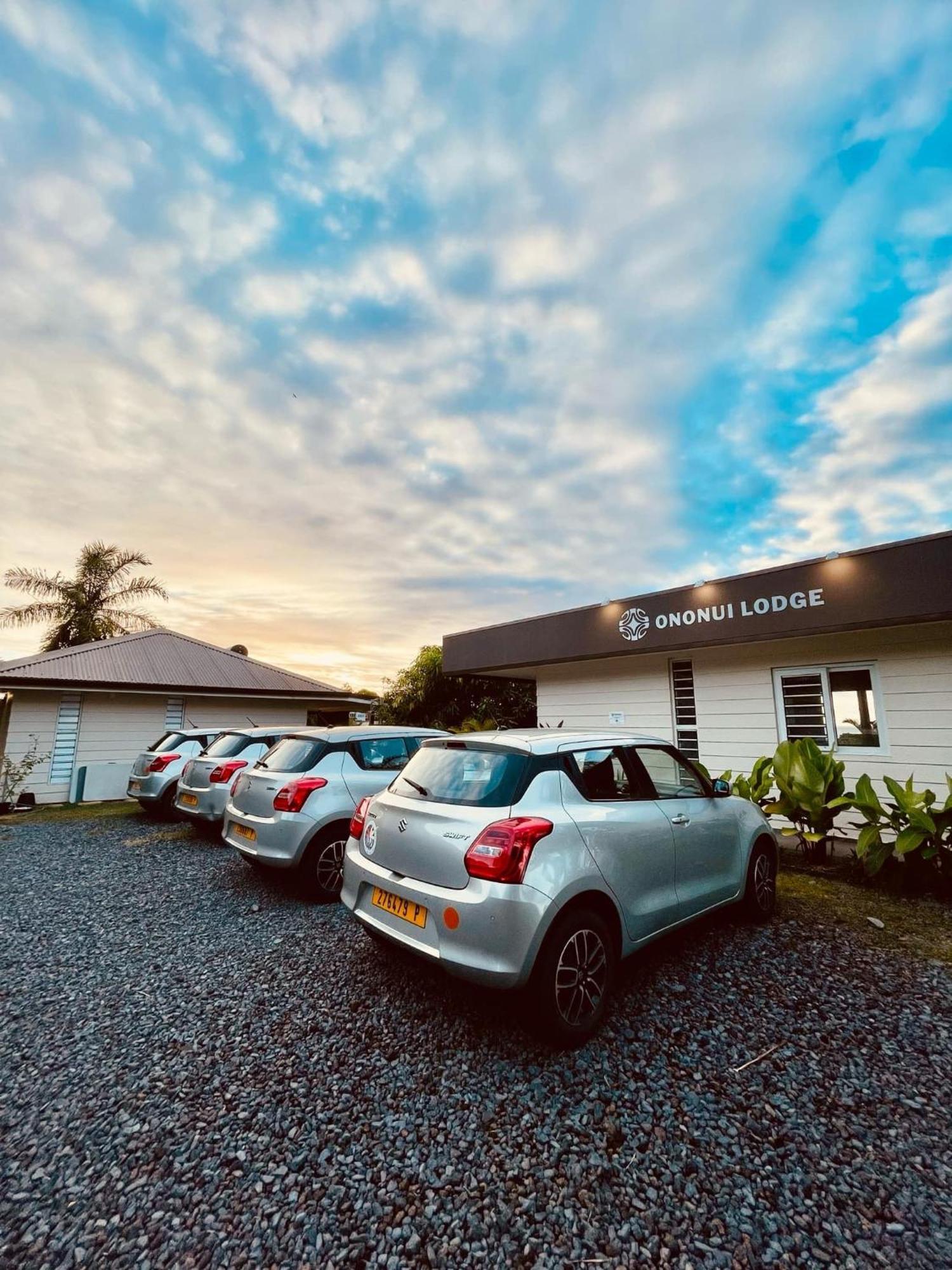 Ononui Lodge Airport, Ocean-View, Private Bathroom And Balcony, Free Wifi And Parking, On-Site Car Rental Faaa Exteriör bild